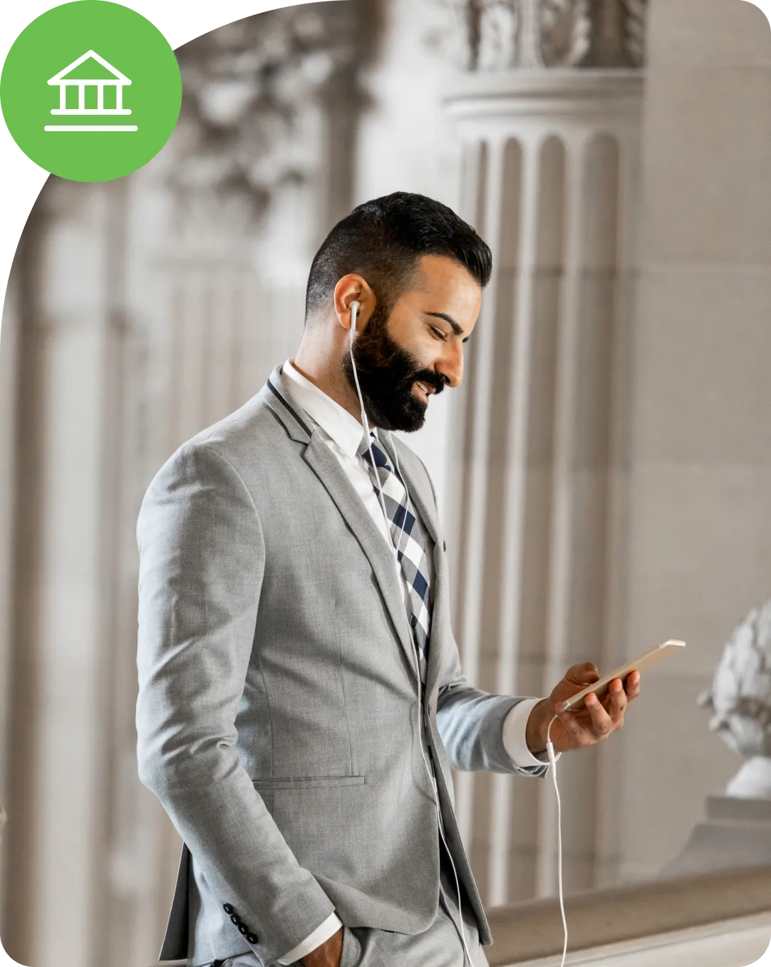 Government official on their mobile device with the security protection of Duo Federal.