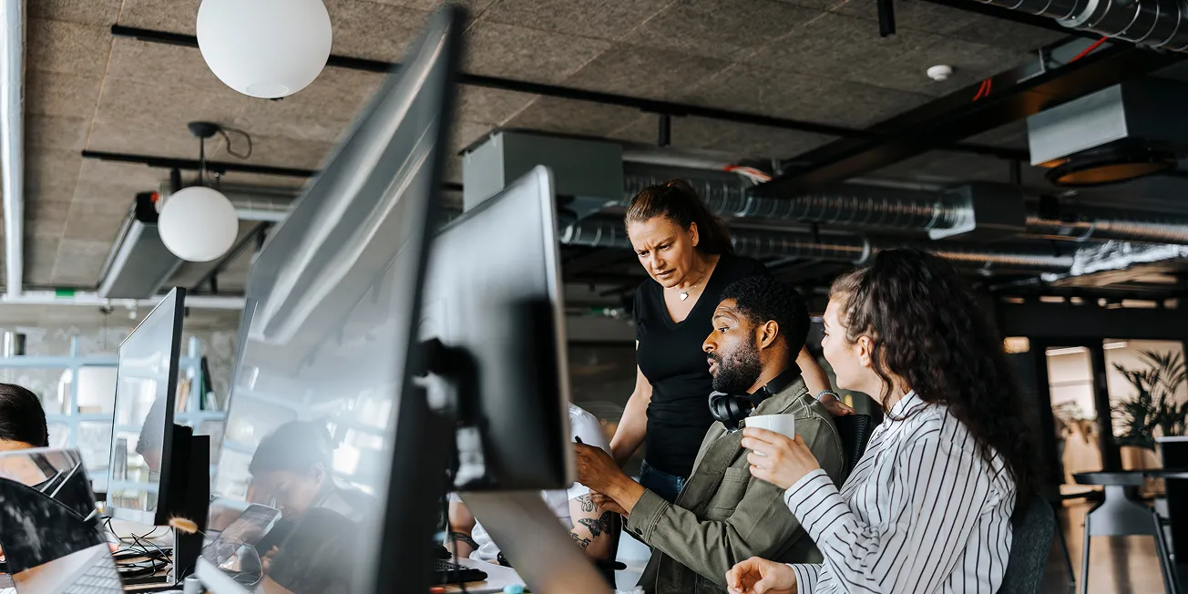 Employees working on site using desktops as trusted devices through Duo.